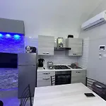 Fanale House